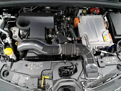 Photo 23 Renault Clio  E-Tech full hybrid 145 GSR2