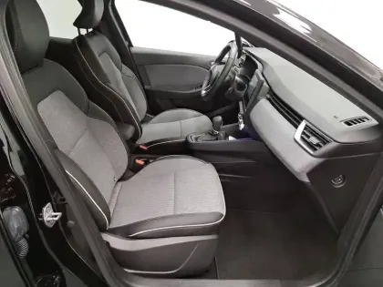 Photo 13 Renault Clio  E-Tech full hybrid 145 GSR2