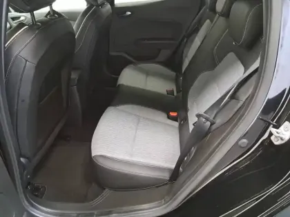 Photo 15 Renault Clio  E-Tech full hybrid 145 GSR2