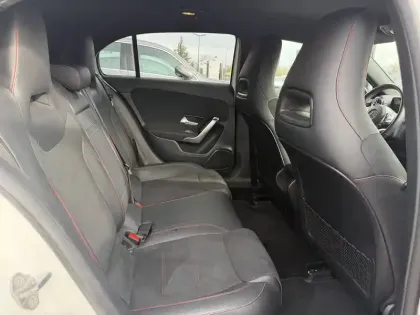 Photo 14 Mercedes Classe A  200 d 8G-DCT