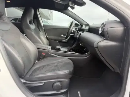 Photo 11 Mercedes Classe A  200 d 8G-DCT