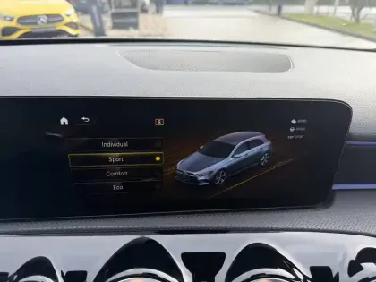 Photo 27 Mercedes Classe A  200 d 8G-DCT