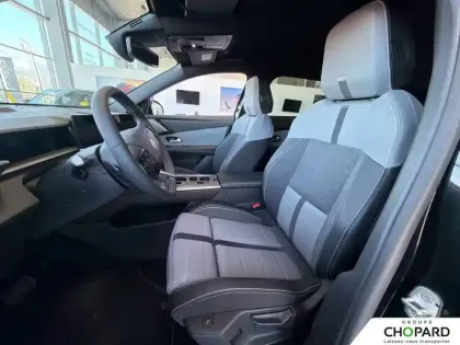 Photo 10 Opel Grandland  1.2 Turbo Hybrid 145 ch e-DCT6