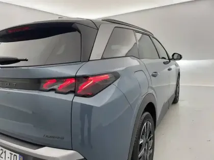 Photo 30 Peugeot 5008  Hybrid 136 e-DCS6