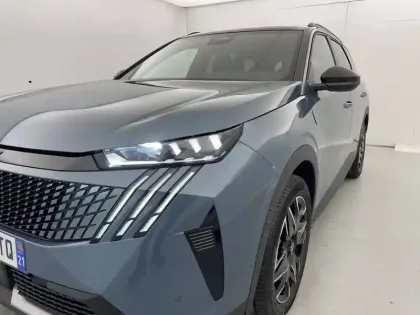 Photo 23 Peugeot 5008  Hybrid 136 e-DCS6