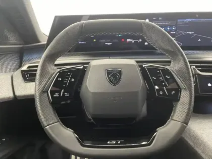 Photo 22 Peugeot 5008  Hybrid 136 e-DCS6