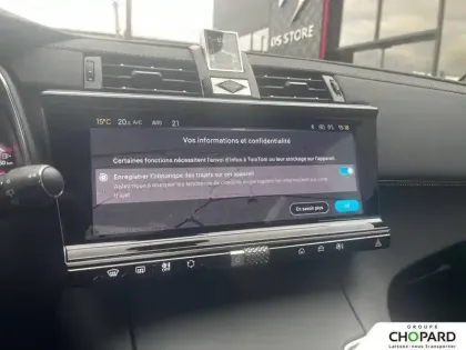 Photo 18 DS DS 7  Hybride Rechargeable E-Tense 300 EAT8 4x4