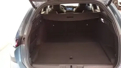 Photo 39 Peugeot 308  SW Hybrid 145 e-DCS6