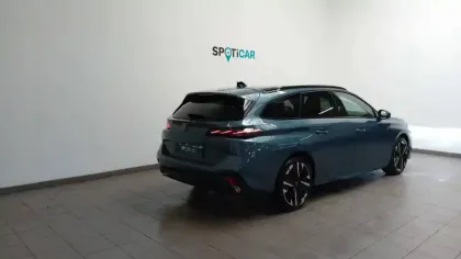 Photo 23 Peugeot 308  SW Hybrid 145 e-DCS6