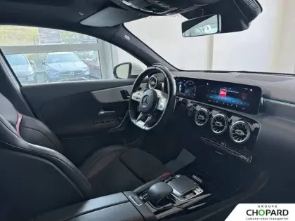 Photo 12 Mercedes Classe A  35 Mercedes-AMG 7G-DCT Speedshift AMG 4Matic