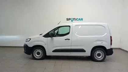 Photo 47 Peugeot Partner  FGN DIESEL 130 CH M AUT