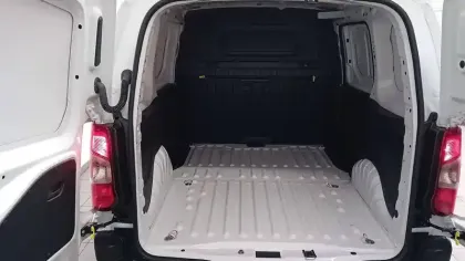 Photo 63 Peugeot Partner  FGN DIESEL 130 CH M AUT