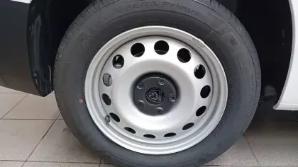 Photo 42 Peugeot Partner  FGN DIESEL 130 CH M AUT