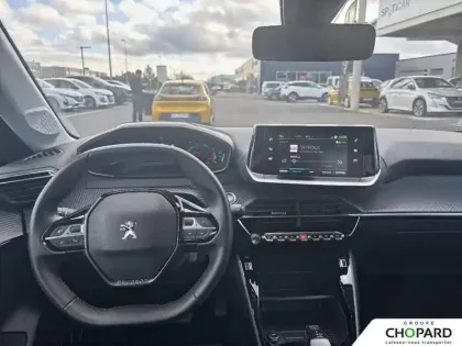 Photo 11 Peugeot 208  Electrique 50 kWh 136ch