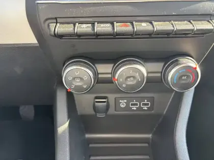 Photo 38 Renault Clio  TCe 100 GPL