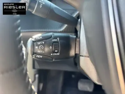 Photo 17 Peugeot 2008  Electrique 136 ch