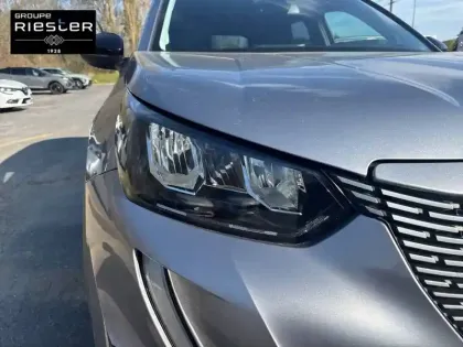 Photo 15 Peugeot 2008  Electrique 136 ch