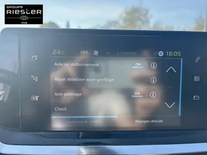 Photo 21 Peugeot 2008  Electrique 136 ch