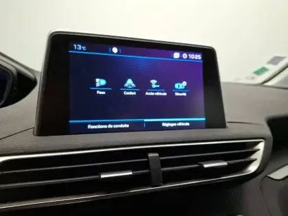 Photo 23 Peugeot 3008  Puretech 130ch S&S BVM6