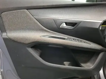 Photo 14 Peugeot 3008  Puretech 130ch S&S BVM6