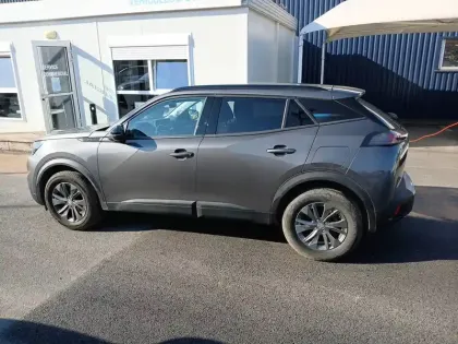 Photo 7 Peugeot 2008  PureTech 130 S&S EAT8