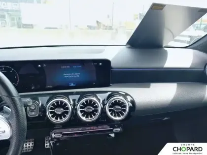 Photo 11 Mercedes Classe A  200 d 8G-DCT