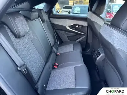 Photo 37 Peugeot 3008  Electrique 210 ch 73 kWh