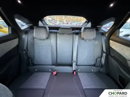 Photo 36 Peugeot 3008  Electrique 210 ch 73 kWh