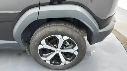 Photo 8 Dacia Duster  Mild Hybrid 130