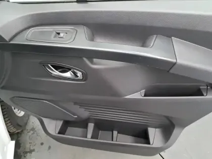 Photo 21 Renault Trafic  FGN L1H1 2800 KG BLUE DCI 130