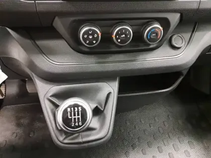 Photo 31 Renault Trafic  FGN L1H1 2800 KG BLUE DCI 130