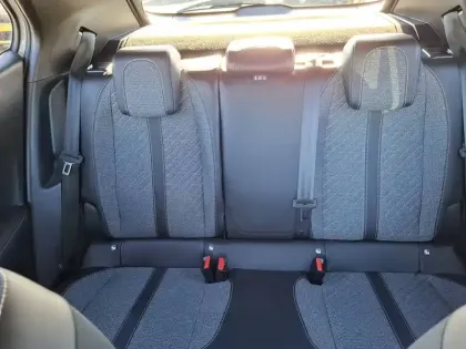 Photo 32 Peugeot 2008  PureTech 130 S&S EAT8