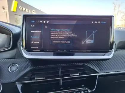 Photo 30 Peugeot 2008  PureTech 130 S&S EAT8