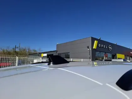 Photo 9 Peugeot 2008  PureTech 130 S&S EAT8