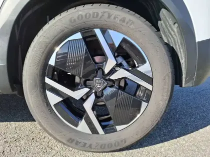 Photo 19 Peugeot 2008  PureTech 130 S&S EAT8