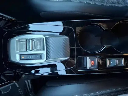 Photo 31 Peugeot 2008  PureTech 130 S&S EAT8