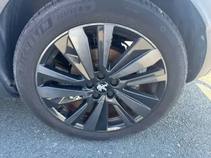 Photo 12 Peugeot 3008  Hybrid 225 e-EAT8