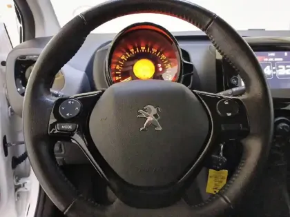 Photo 8 Peugeot 108  VTi 72ch S&S BVM5