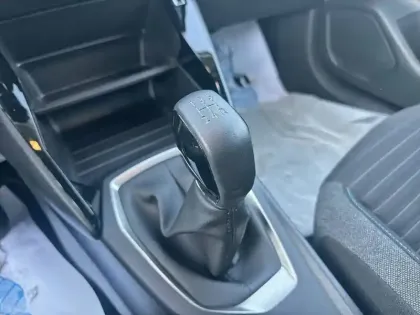 Photo 13 Peugeot 208  PureTech 75 S&S BVM5