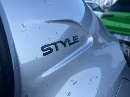 Photo 23 Peugeot 208  PureTech 75 S&S BVM5