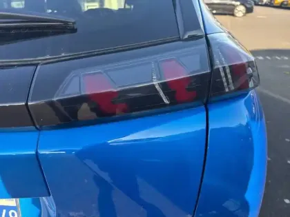 Photo 16 Peugeot 2008  Electrique 136 ch