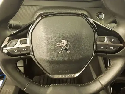 Photo 52 Peugeot 2008  Electrique 136 ch