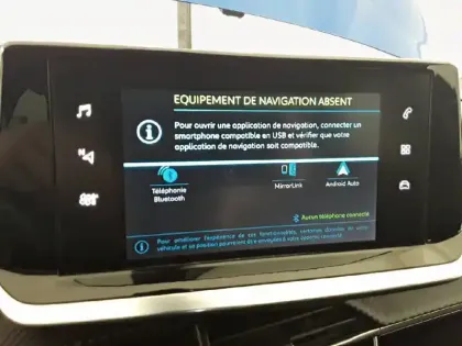 Photo 61 Peugeot 2008  Electrique 136 ch