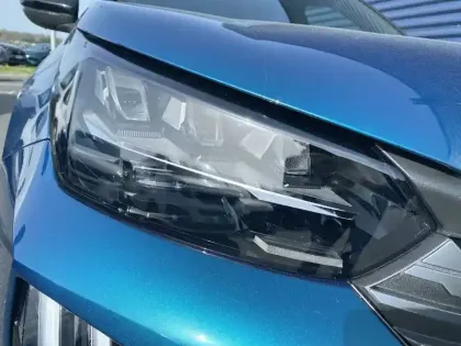 Photo 15 Peugeot 2008  Electrique 54 kWh 156 ch