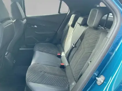 Photo 11 Peugeot 2008  Electrique 54 kWh 156 ch