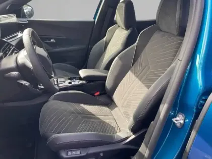 Photo 10 Peugeot 2008  Electrique 54 kWh 156 ch
