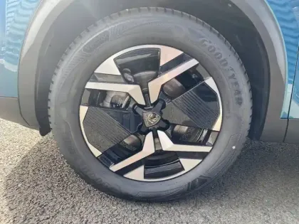 Photo 12 Peugeot 2008  Electrique 54 kWh 156 ch