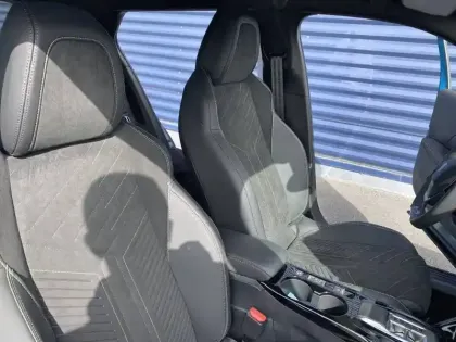 Photo 87 Peugeot 2008  Electrique 54 kWh 156 ch