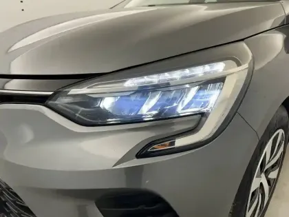 Photo 23 Renault Clio Gén. V (BJA) Ph1 NG Equilibre 5