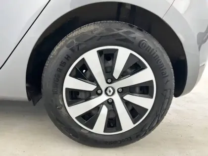 Photo 47 Renault Clio Gén. V (BJA) Ph1 NG Equilibre 5